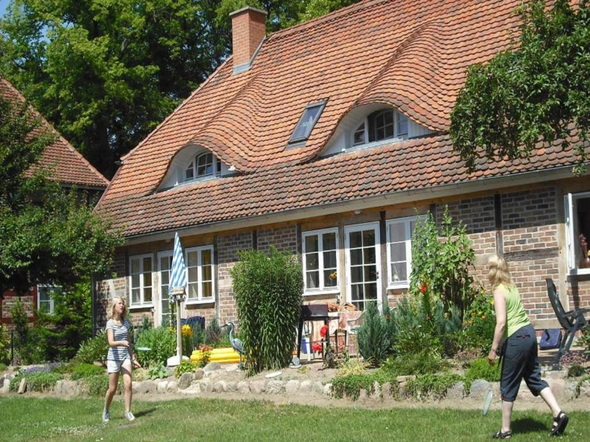 Landhaus Im Gruenen Nehringen Exterior photo